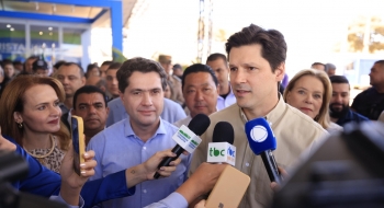 Na abertura de feira de tecnologia em Cristalina, Daniel Vilela destaca papel estratégico da irrigação